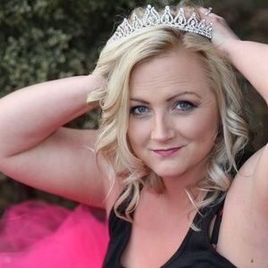 Meet your Posher, Kira